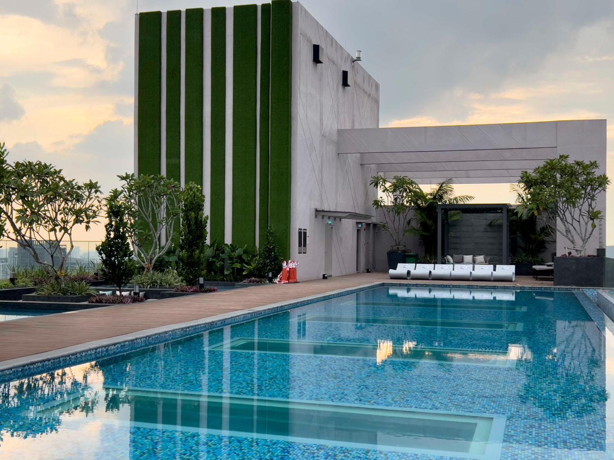 Sky Pool Suites Kl Sentral - Riveria City Kuala Lumpur Bagian luar foto