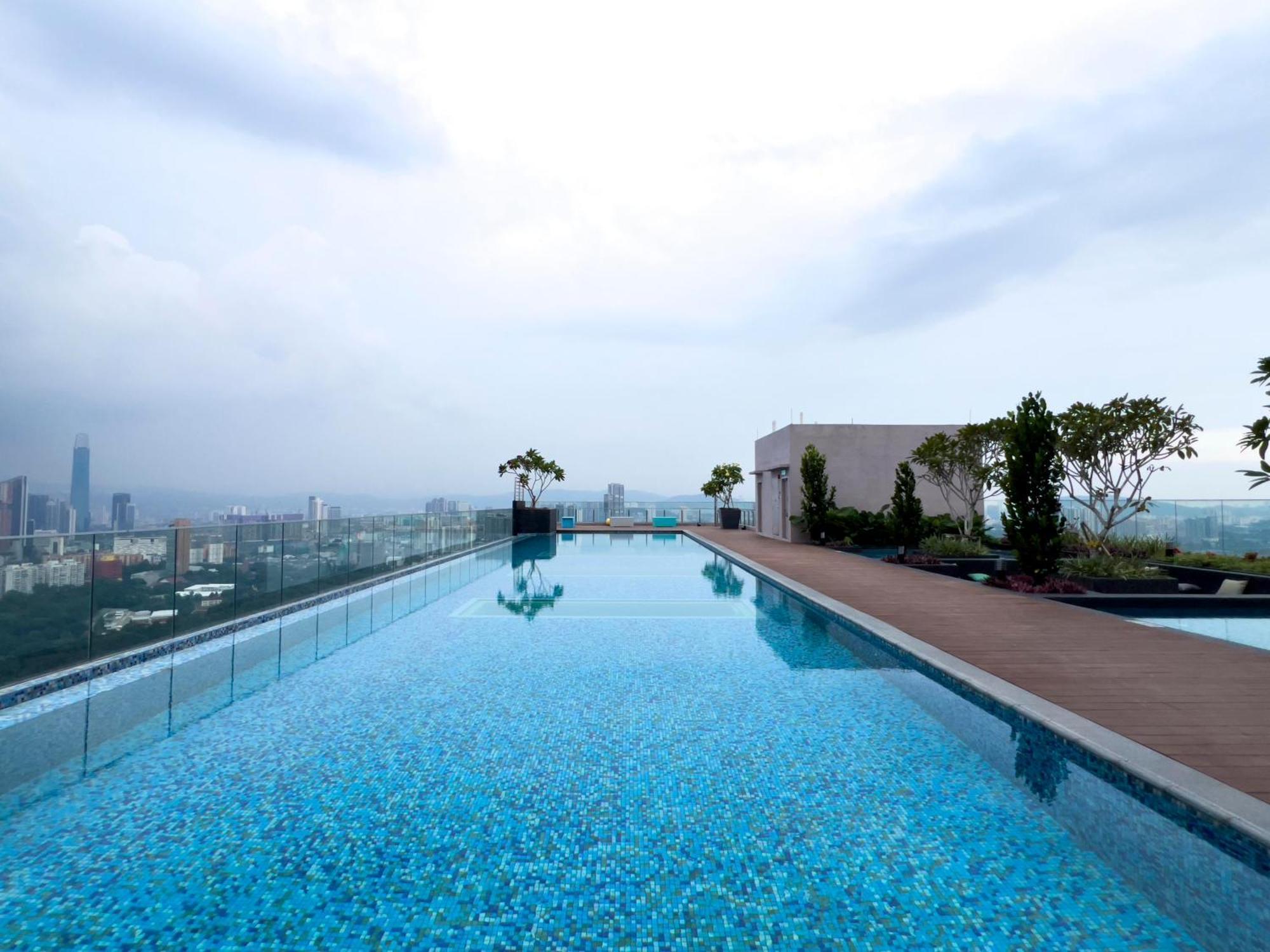 Sky Pool Suites Kl Sentral - Riveria City Kuala Lumpur Bagian luar foto