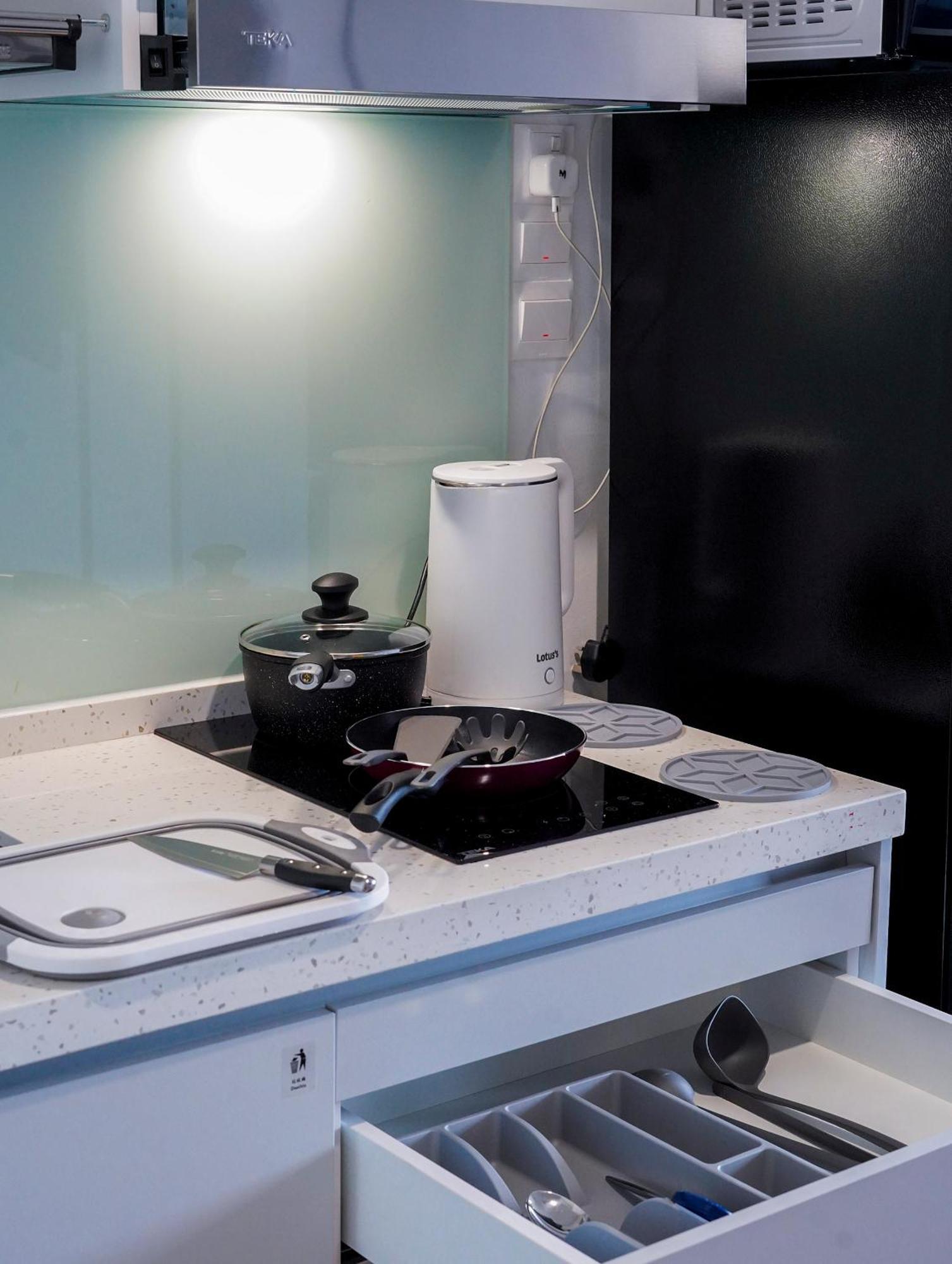 Sky Pool Suites Kl Sentral - Riveria City Kuala Lumpur Bagian luar foto